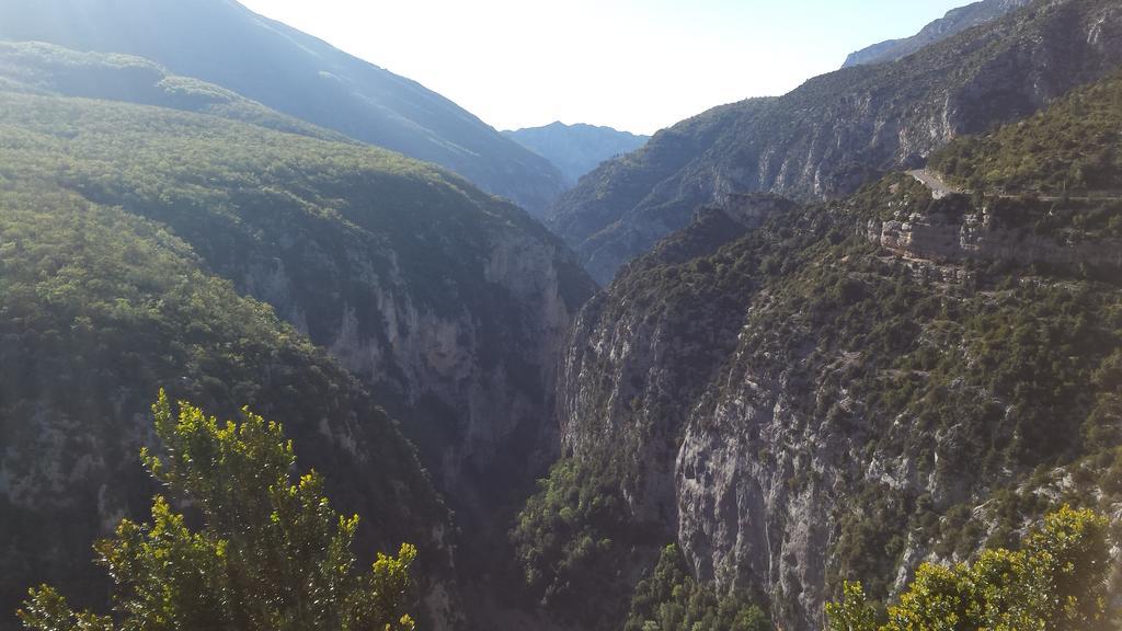 Gorges du Verdon - Lac Sainte-Croix Montagnac  Exterior foto